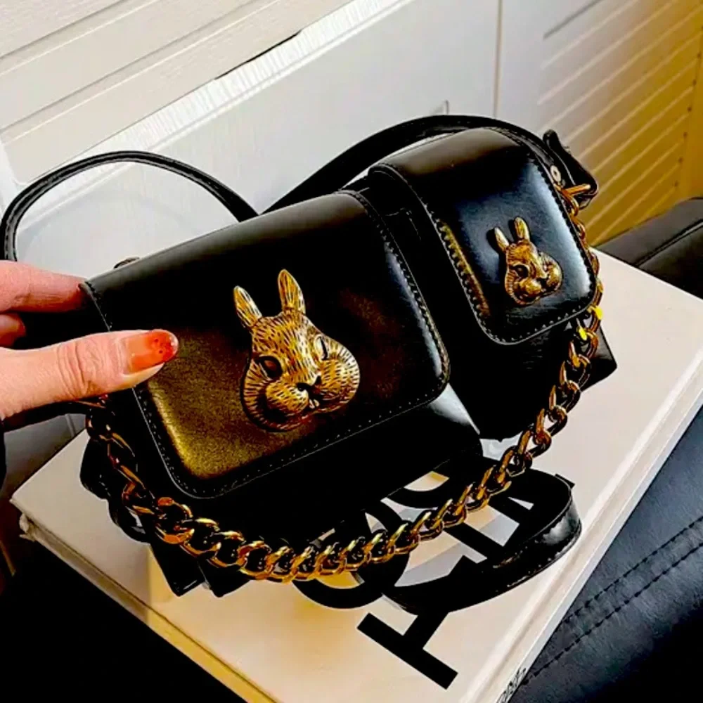 🆕 Vintage Retro Rabbit Head Crossbody Bag with Multi Pockets, Trendy Chain - Picture 8 of 11